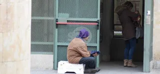 La pobreza se consolida como una herencia que los padres transmiten a sus hijos