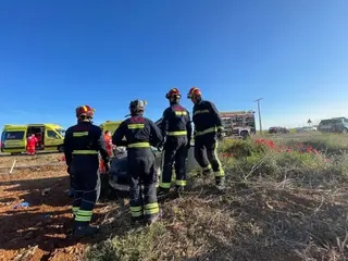 Bomberos en el accidente | Bomberos León