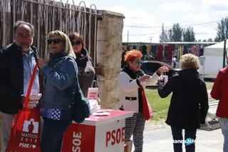 PSOE enseña su programa a los ciudadanos (4) (Copy)