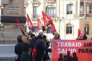 Concentración reivindicativa muerte laboral en Peñaranda (2)