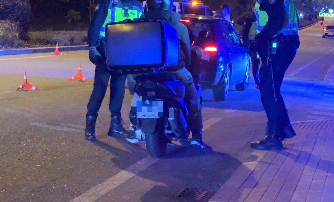 Control de la Policía Nacional por el Fin de Universitario
