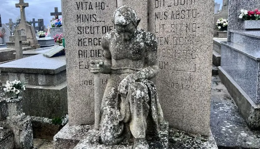 Arte funerario en el cementerio de Salamanca 