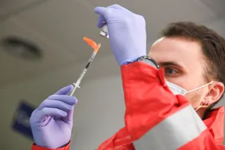 Solicitan instrucciones claras ante la situación de incertidumbre que se ha generado en el personal docente por la decisión de suspender la vacunación con AstraZeneca