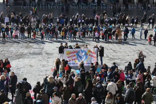 Celebración del Día de la Paz 2025 del Colegio Amor de Dios en la Plaza Mayor