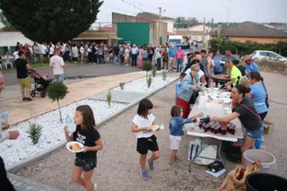 Villagonzalo, cena de chichas en la pista