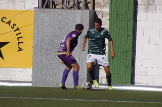 Montero, ante el Palencia Cristo Atlético | FOTO SALAMANCA24HORAS.COM