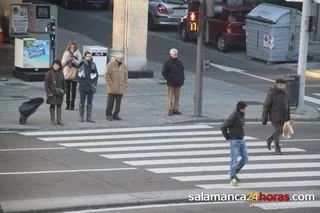 El Ayuntamiento de Salamanca repintará más de 600 pasos de peatones y otras marcas viales en un centenar de calles