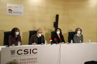 El vicerrector de Investigación y Transferencia presenta el proyecto internacional ‘MicroMundo’ para la búsqueda de nuevos antibióticos