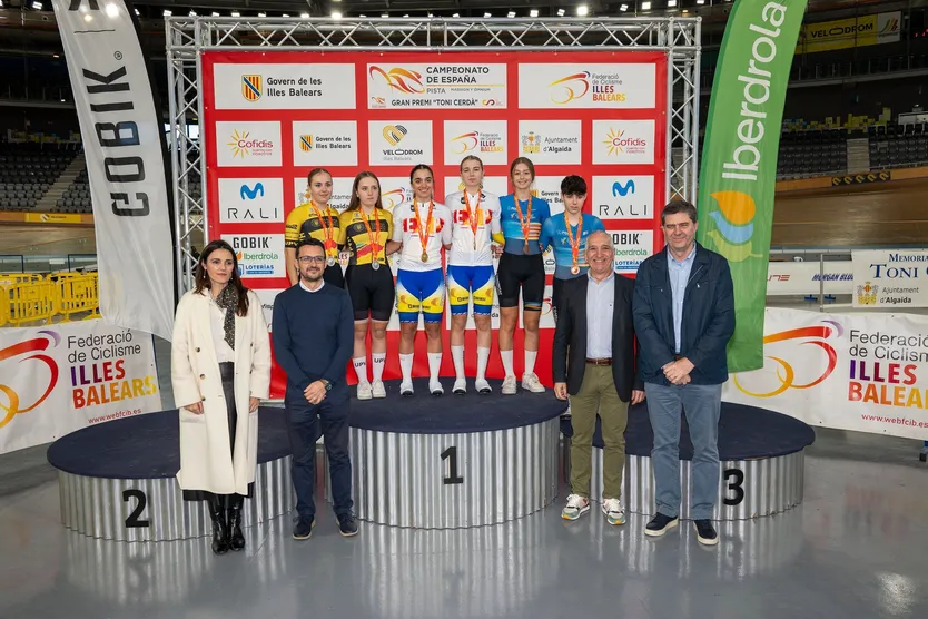 Las corredoras del Mirat Team Adriana Vargas y Carla Bañuls campeonas de España de Pista