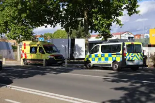 Accidente entre tres turismos en la avenida de San Agustín con tres personas heridas | Andrea Mateos