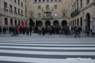 Concentración frente a la Audiencia Provincial (8)
