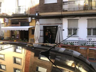 Intervención de los bomberos en Van Dyck por un fuerte olor a comida quemada. Fotos S24H (1)