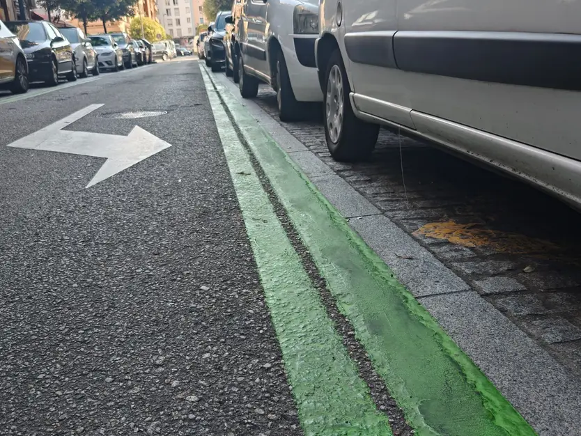 Doble Línea Verde En La Zona Ora En Salamanca
