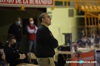 Óscar Núñez, en un partido de la campaña pasada.
