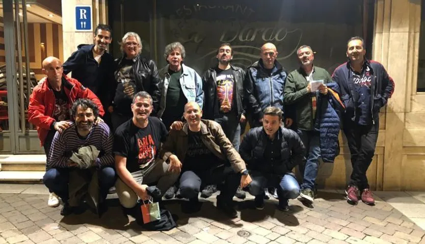 Anterior reencuentro entre los amigos