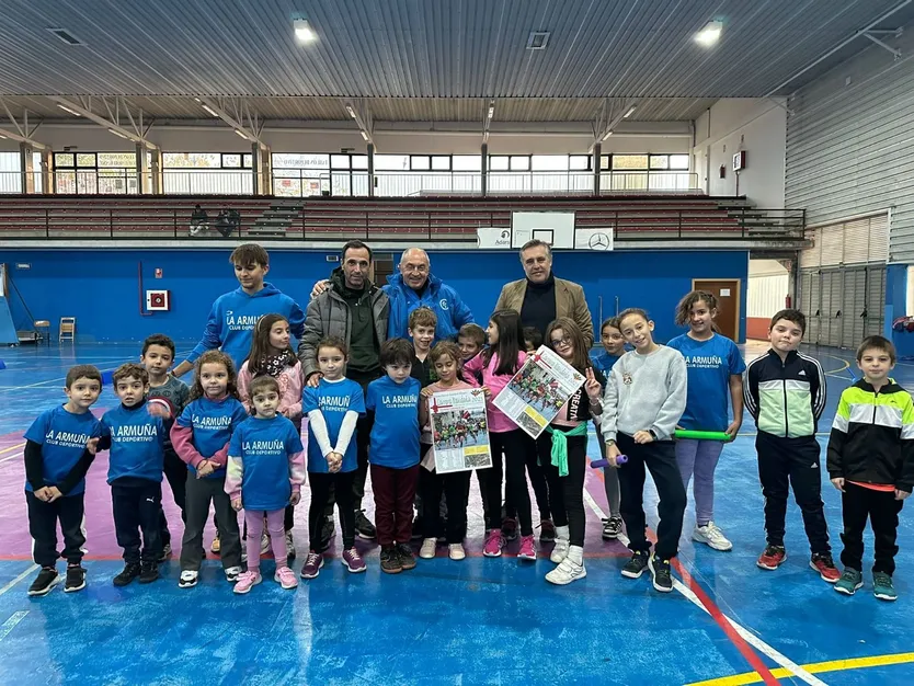 Presentación de la carrera navideña de Villamayor 2025