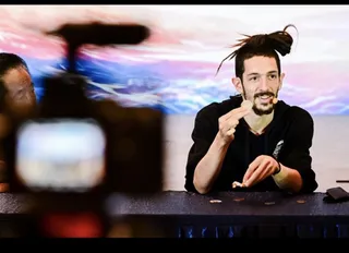 El mago Juan Colás en una de sus actuaciones