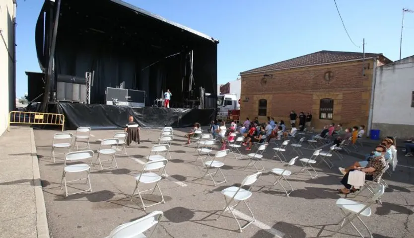 Dos cuñados muy flipados Fiestas de Castellanos de Moriscos (4)