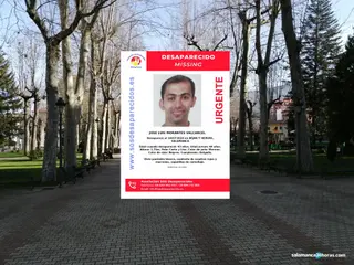 Montaje con el parque de la Corredera y el cartel de José Luis en SOS desparecidos en la que figura errónea la fecha de desaparición