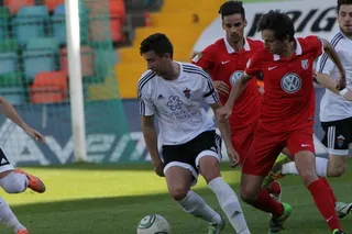 Los locales reinan en los derbis en la Regional Aficionados