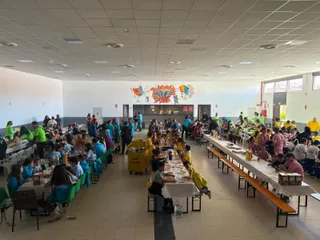 Doñinos se reúne en una comida de hermandad entre peñas