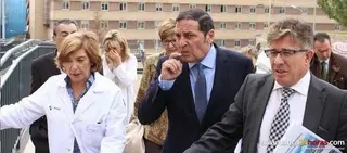 Manifestación el martes y masiva petición de dimisión del consejero de Sanidad