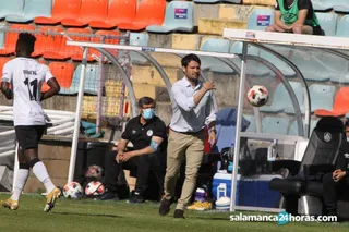 Lolo Escobar, sobre el Covadonga: “Hacen muchos goles y no son ninguna perita en dulce”