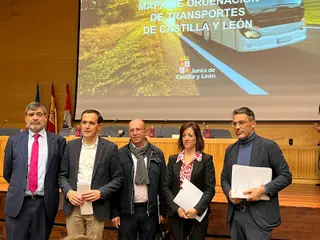 Ángel Peralvo , interviene en el FORO "EL TRANSPORTE PÚBLICO POR CARRETERA EN CASTILLA Y LEÓN"