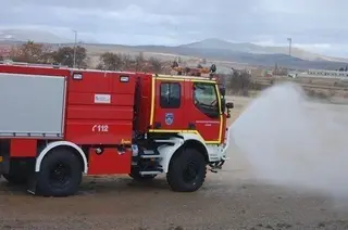 Sofocado un incendio de 2,2 hectáreas en un cultivo de avena en Tamames