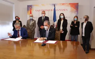 Momento de la firma del convenio de colaboración de la USAL con el ministerio ministro de Educación Superior, Ciencia y Tecnología de República Dominicana | Foto USAL