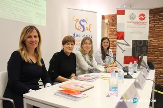 Mesa redonda sobre el 8M 1