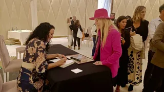 La salmantina Ana Salamanca recoge el galardón de novela histórica en el XIII Certamen internacional de Novela Histórica Ciudad de Úbeda