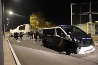 Policía Local y Nacional en el campo de fútbol del Zurguén