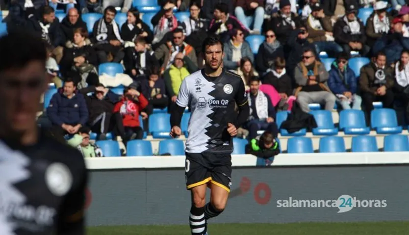 De la Nava, ante la Real B | FOTO MÍKEL ANTÚNEZ