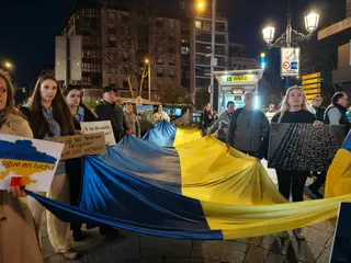 La Asociación de Ucranianos de Salamanca recorre la calles de la capital | Anass Álvarez