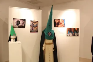 Apertura de la exposición fotográfica y de hábitos y enseres de nuestras cofradías de Semana Santa