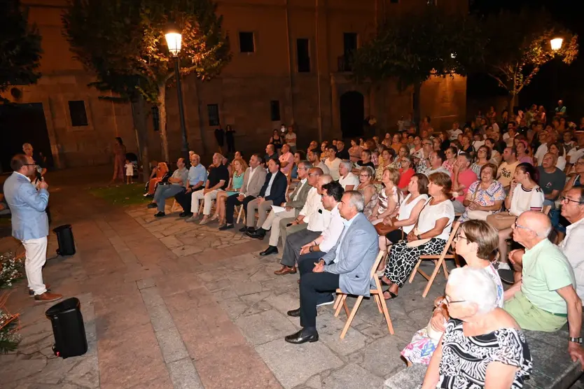 La Catedral De Ciudad Rodrigo Y La Iglesia De Cerralbo Estrenan Nueva Iluminación. Ayuntamiento De Ciudad Rodrigo