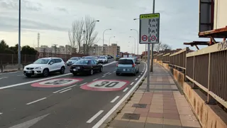 Nuevo ciclocarril en el tramo de la calle Río Miño.