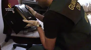 La Guardia Civil halla en Salamanca lazos con una red de pornografía infantil a través de Internet