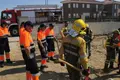 Voluntarios de Protección Civil 'Rutas de Alba' en una actividad con bomberos.