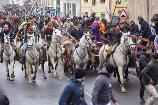Ambiente en el encierro a caballo del Carnaval del Toro de Ciudad Rodrigo 2024