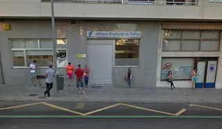 Tráfico insiste en que la subida salarial que piden los examinadores no es de su competencia
