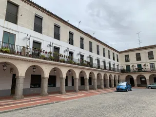 La subvención de pintura de fachadas contempla ayudas mayores para la mejora de la Plaza Nueva