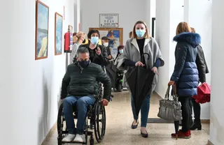 La Junta ampliará el programa de fisioterapia y rehabilitación para las personas mayores y más vulnerables residentes en pequeños municipios