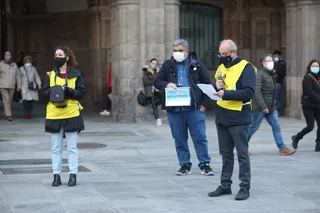 GALERÍA | Acto de Amnistía Internacional en defensa de la Sanidad Pública.