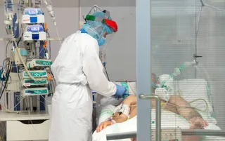 Paciente de covid en un centro hospitalario