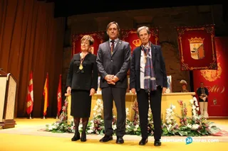 Medallas de oro de la ciudad (7) (Copy)