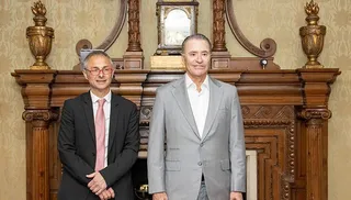 El rector de la Universidad de Salamanca, Ricardo Rivero, recibe al embajador de México en España