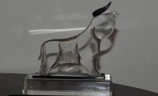 Exposición de fotografía de Pablo de la Peña y escultura de Fernando Lizalde