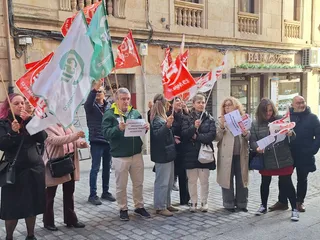 Protesta trabajadores de la Diputación
